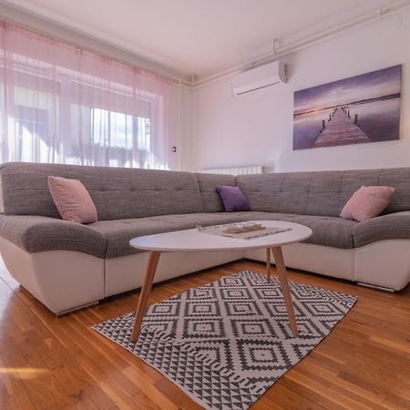 Apartman Monte Grande Pula Luaran gambar